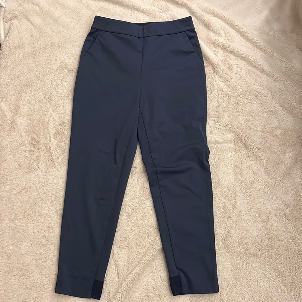 BNWOT Ministry Of Supply Kinetic Pull on Pant, Size 4, Blue